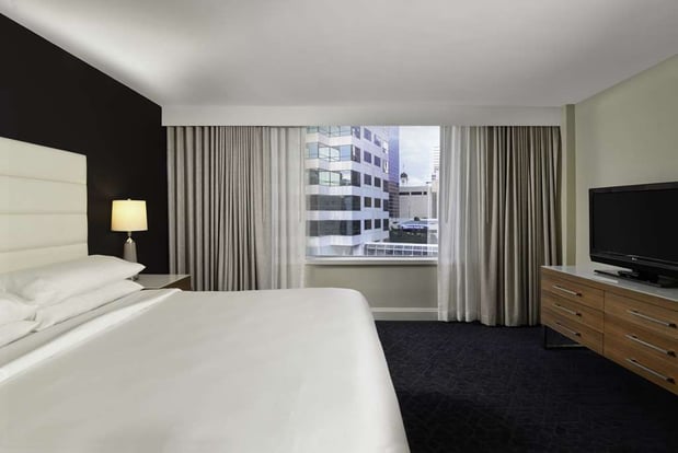 Images Hotel Tampa Riverwalk