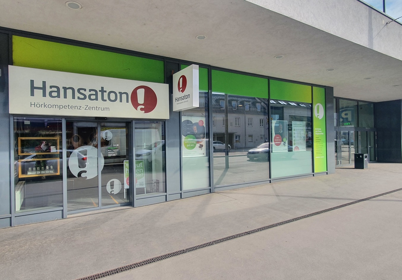 Das Team vom Hansaton Hörkompetenz-Zentrum {​​​​​city}​​​​​ freut sich auf Ihren Besuch!