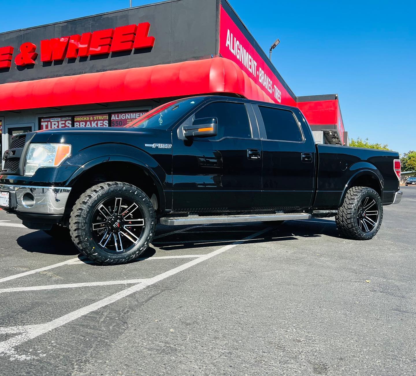 A1 Auto Tire & Wheel Image