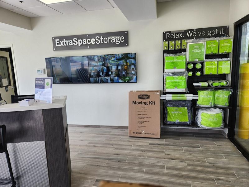 Security Screens - Extra Space Storage at 40 White Horse Pike, Collingswood, NJ 08107