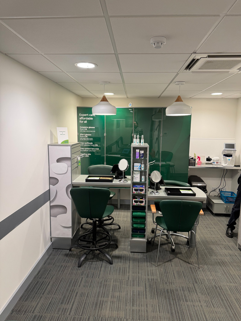 Specsavers Opticians and Audiologists - Hucknall