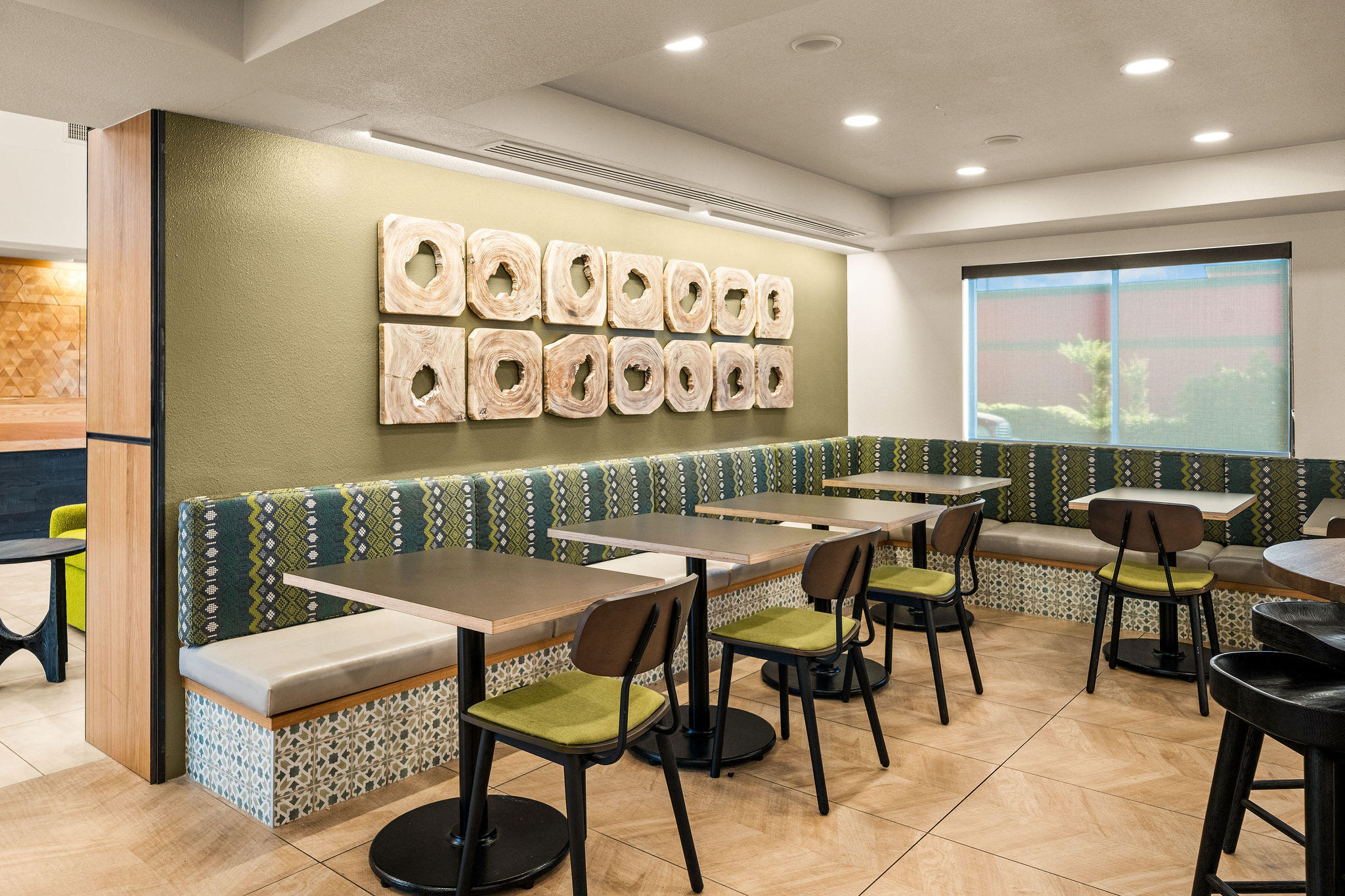 Complimentary Hot Breakfast