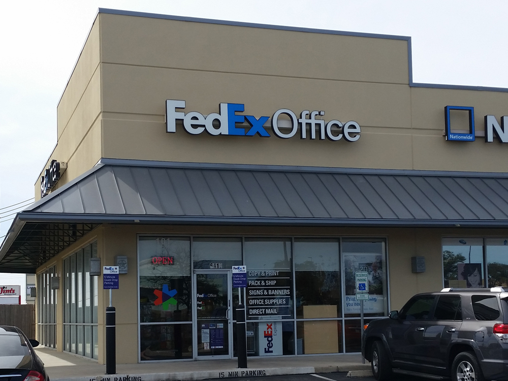 Exterior photo of FedEx Office location at 6419 W Loop 1604 N\t Print quickly and easily in the self-service area at the FedEx Office location 6419 W Loop 1604 N from email, USB, or the cloud\t FedEx Office Print & Go near 6419 W Loop 1604 N\t Shipping boxes and packing services available at FedEx Office 6419 W Loop 1604 N\t Get banners, signs, posters and prints at FedEx Office 6419 W Loop 1604 N\t Full service printing and packing at FedEx Office 6419 W Loop 1604 N\t Drop off FedEx packages near 6419 W Loop 1604 N\t FedEx shipping near 6419 W Loop 1604 N