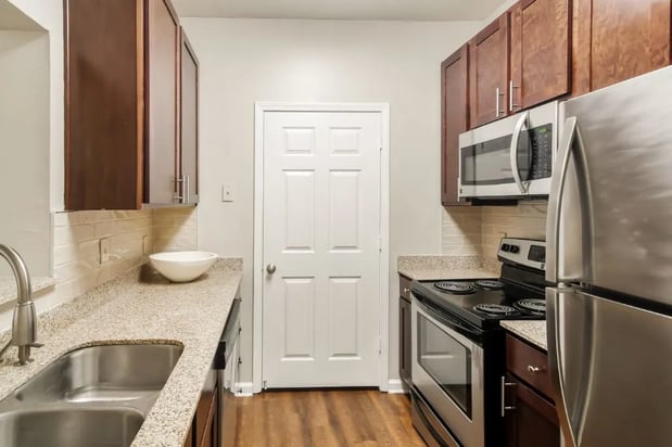 Images Highpointe Apartment Homes