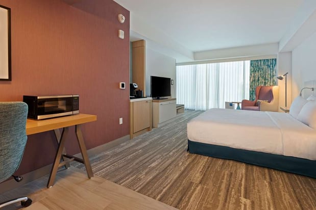 Images Hilton Garden Inn Boston Brookline