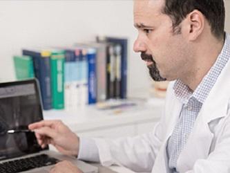 Dr. Matthias Brenner, Opernring 4/1/3 in Wien