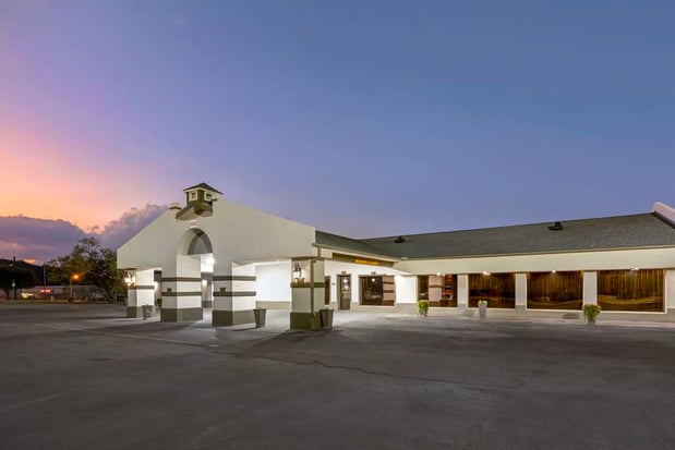 Images Best Western Post Oak Inn