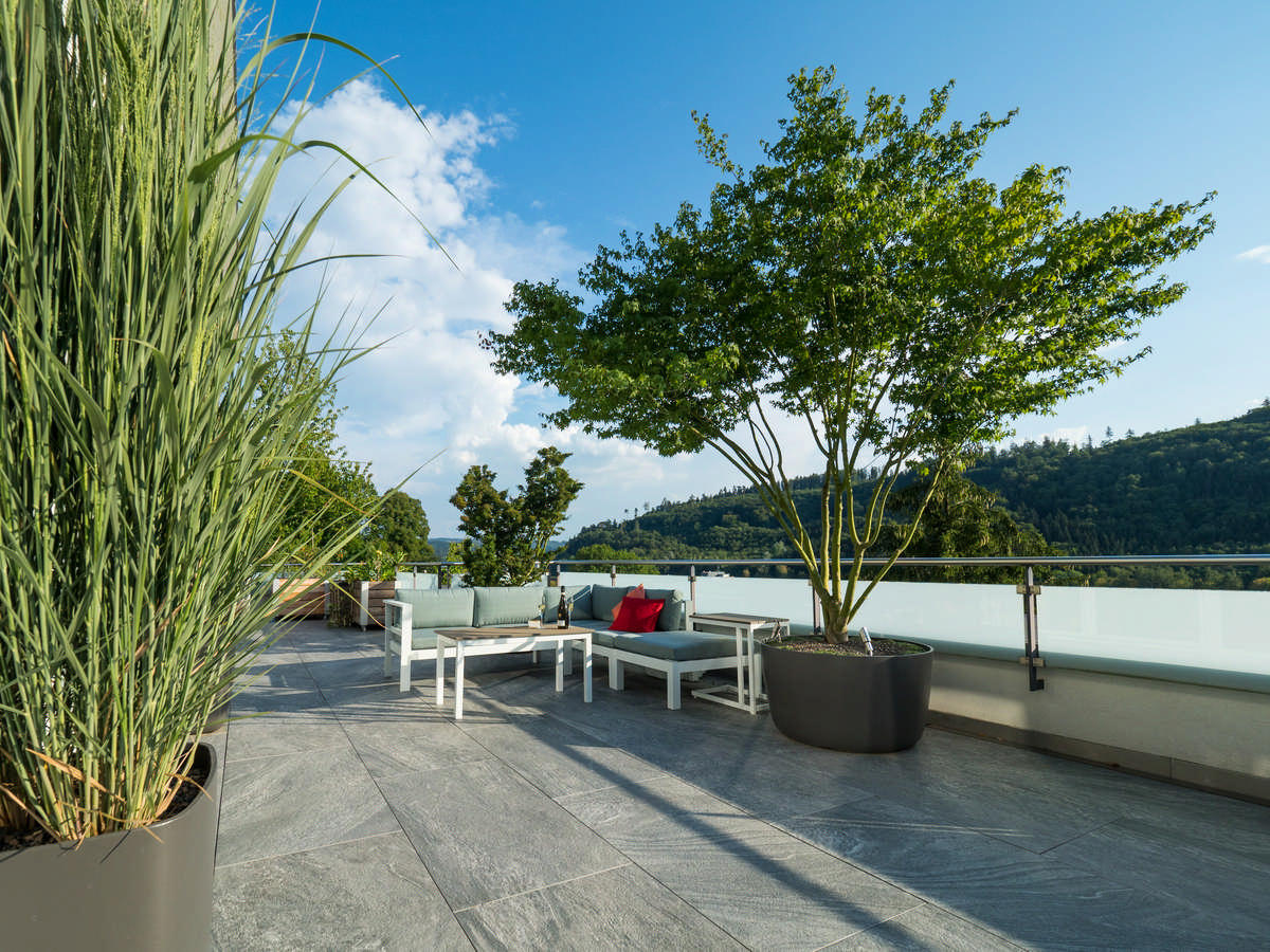 Silvedes AG, Bellevue in Brütten