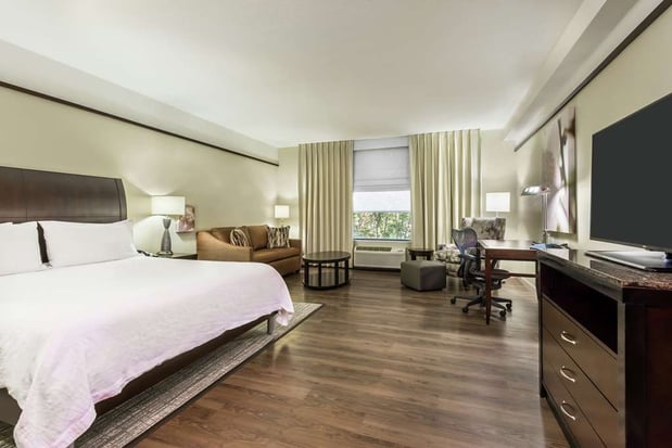 Images Hilton Garden Inn West Palm Beach Airport
