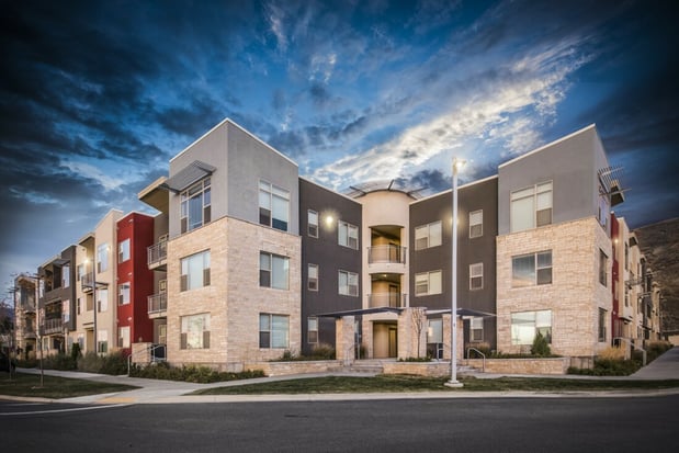 Images Eaglewood Lofts