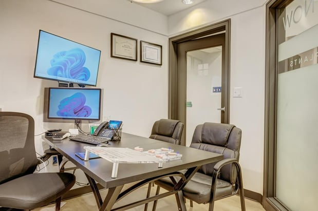 Images Smile Now Milwaukee Dentures and Implants