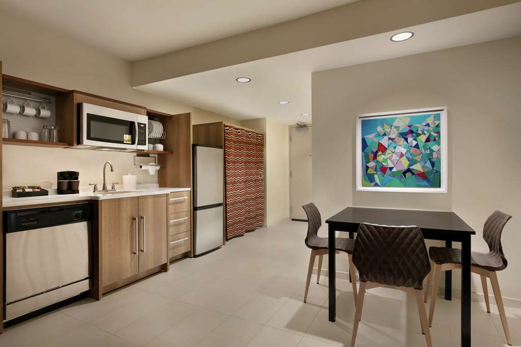 Guest room amenity Home2 Suites by Hilton Chantilly Dulles Airport Chantilly (703)253-3400
