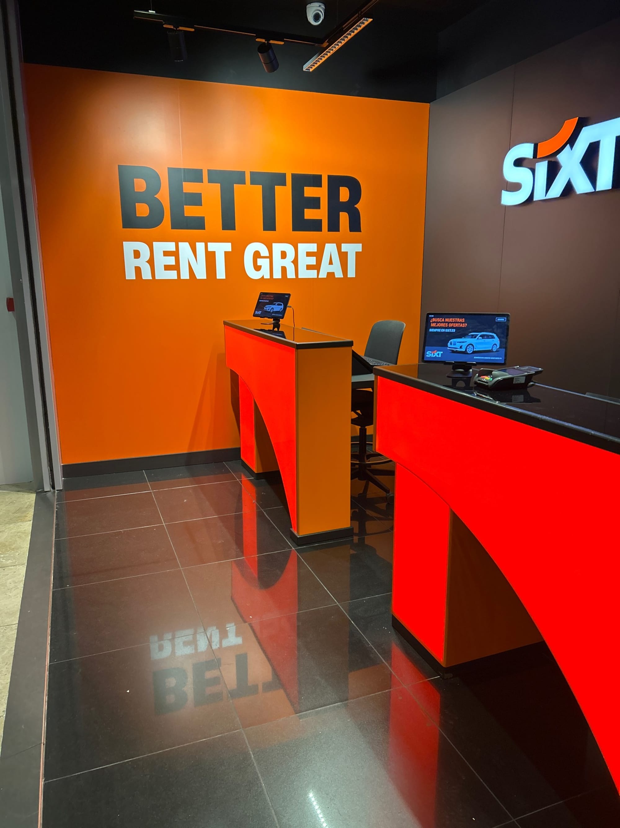 SIXT Alquiler de Coches - Madrid-Barajas - Aeropuerto Adolfo Su&aacute;rez - T 1 (MAD) 16