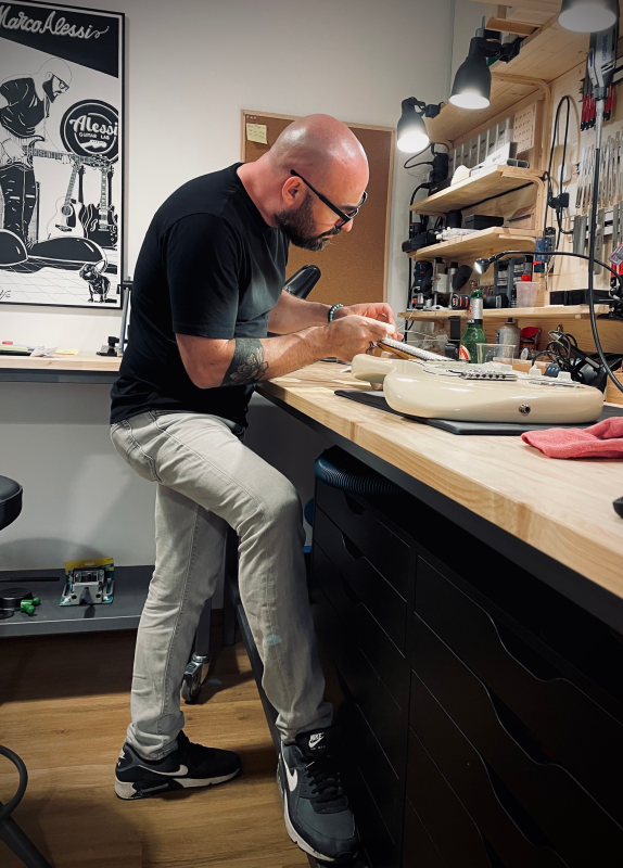 Images Alessi Guitar Lab