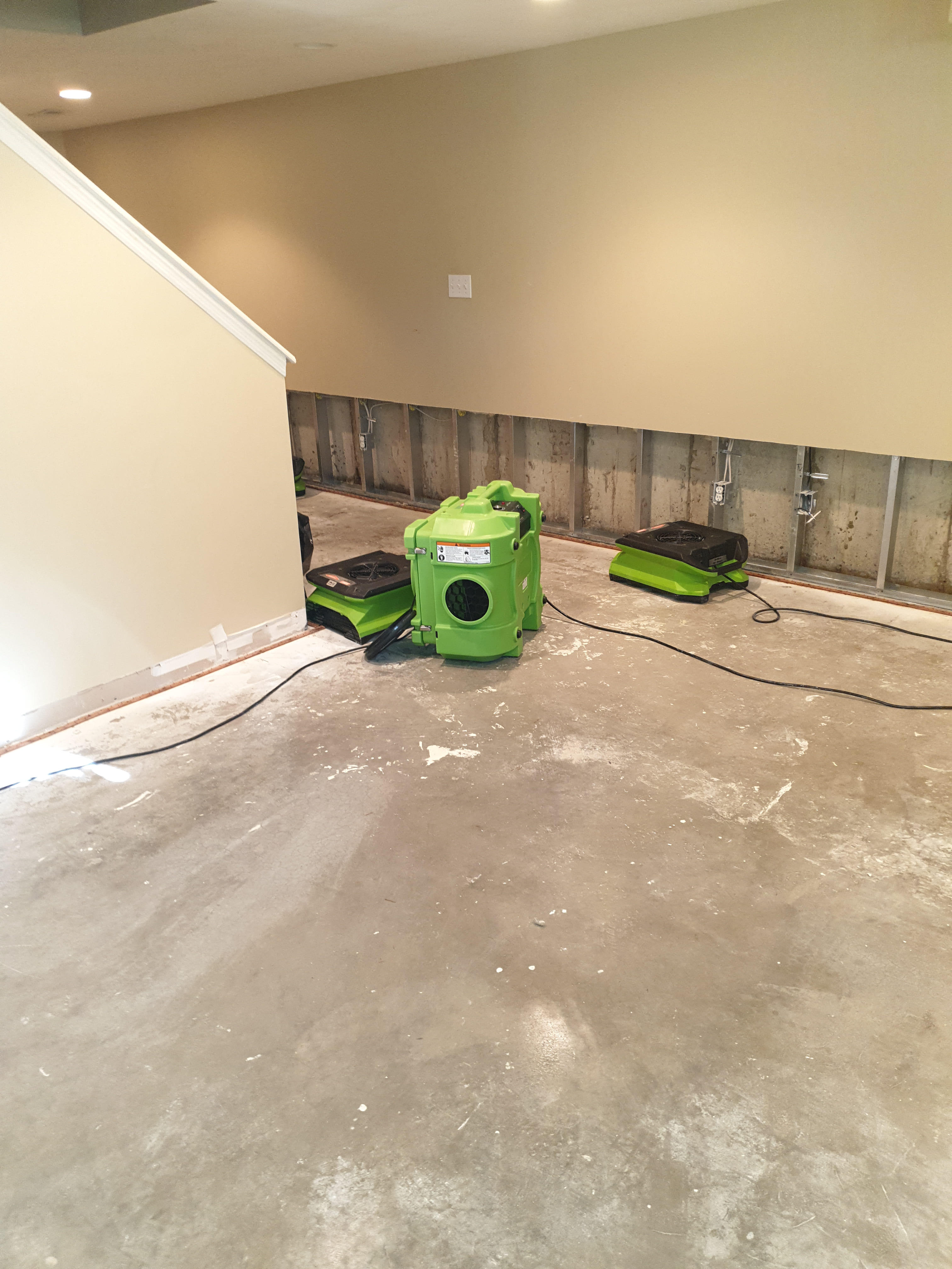 We have the resources and expertise to handle all types of water damage, including leaks and floods. 💦 Call SERVPRO of Affton/ Webster Grove!