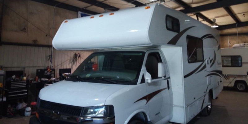WE OFFER A VARIETY OF RV MAINTENANCE SERVICES SO YOU CAN PROTECT YOUR INVESTMENT.