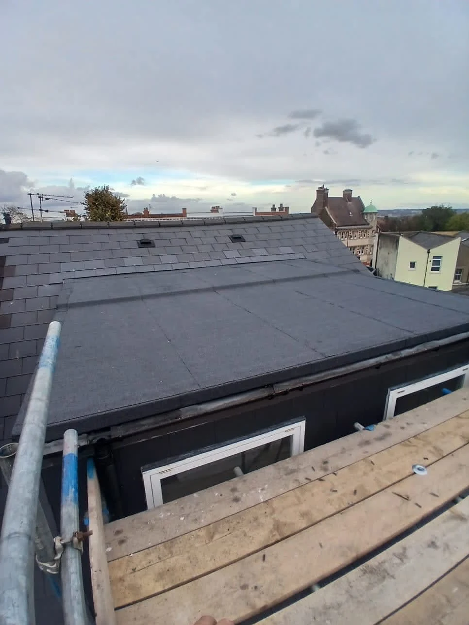 Images Stars Roofing Ltd