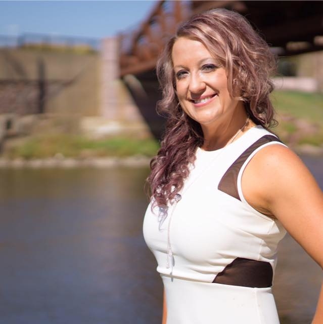 Mary Nedved is the owner of Luxury Lashes and Body Sculpting in Sioux Falls, SD