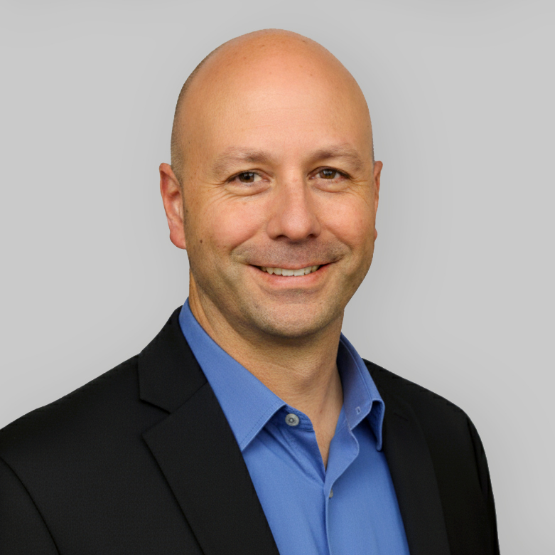 Headshot of Aaron Brandes, a wealth advisor at Chase