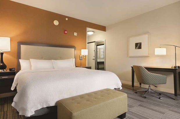 Images Hampton Inn & Suites Roanoke-Downtown