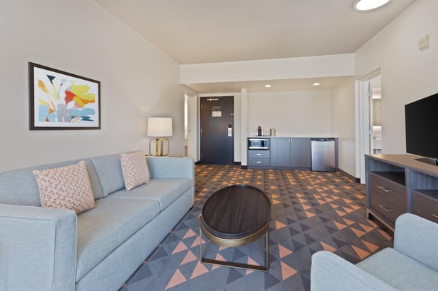 Images Holiday Inn & Suites Across From Universal Orlando by IHG