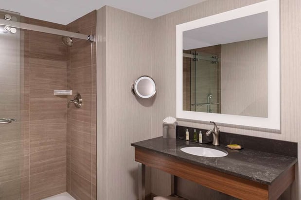 Images DoubleTree by Hilton Burlington Vermont