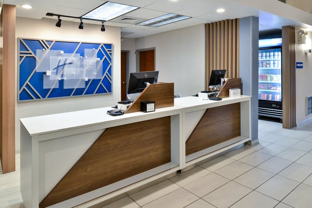 Images Holiday Inn Express Lewisburg/New Columbia by IHG