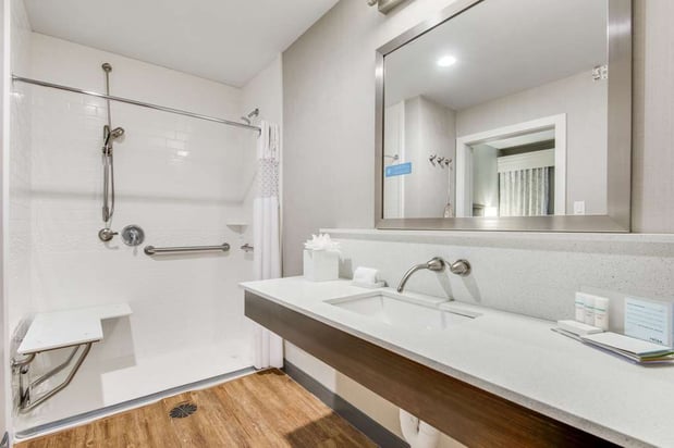 Images Hampton Inn & Suites Dallas/Ft. Worth Airport South