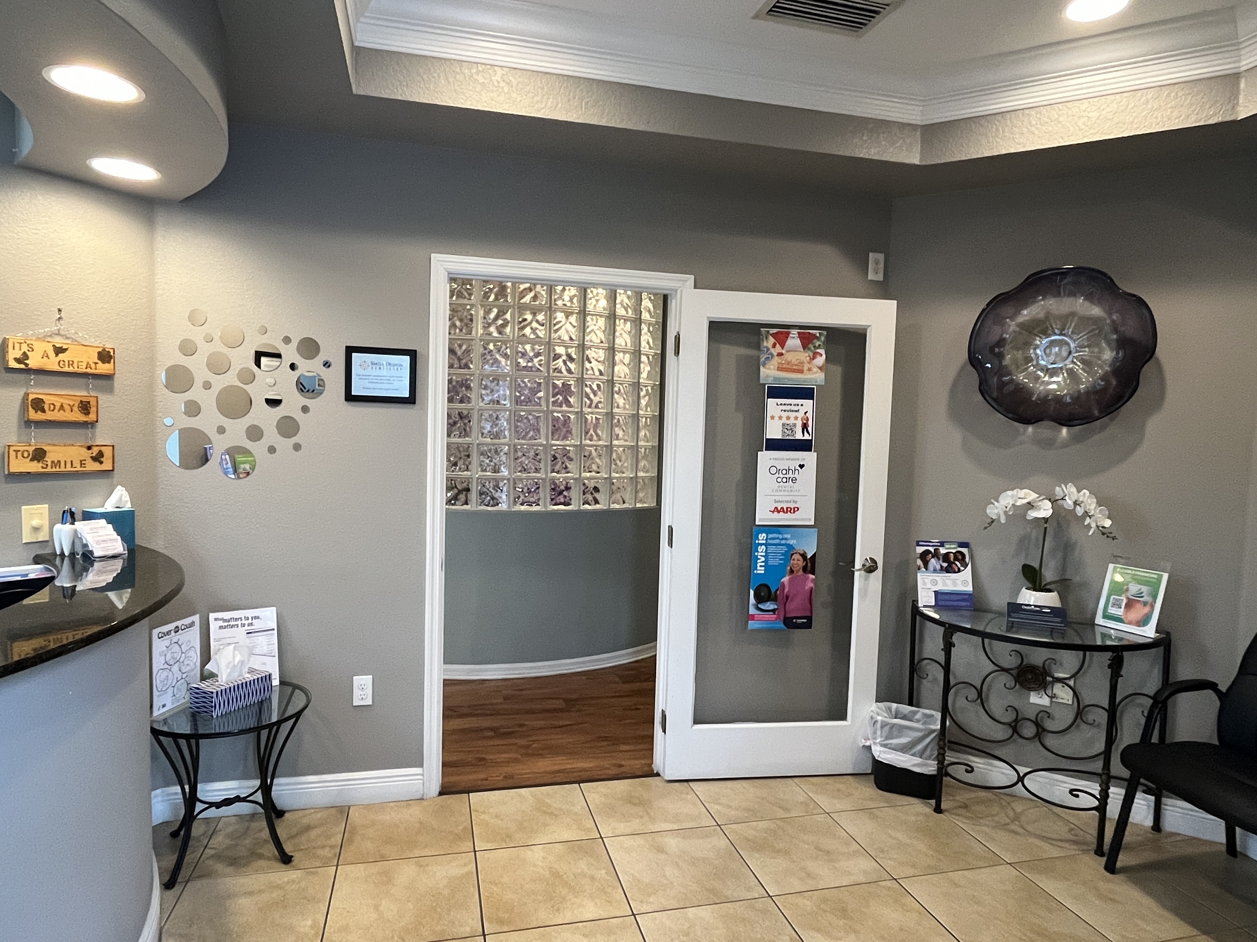 Waiting area, Smile Design Lutz. Dentist in Lutz, FL. 