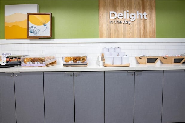Images Spark by Hilton Lafayette South