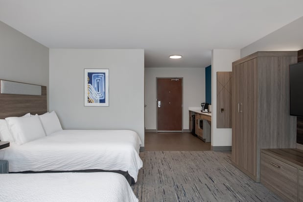 Images Holiday Inn Express & Suites Terre Haute by IHG