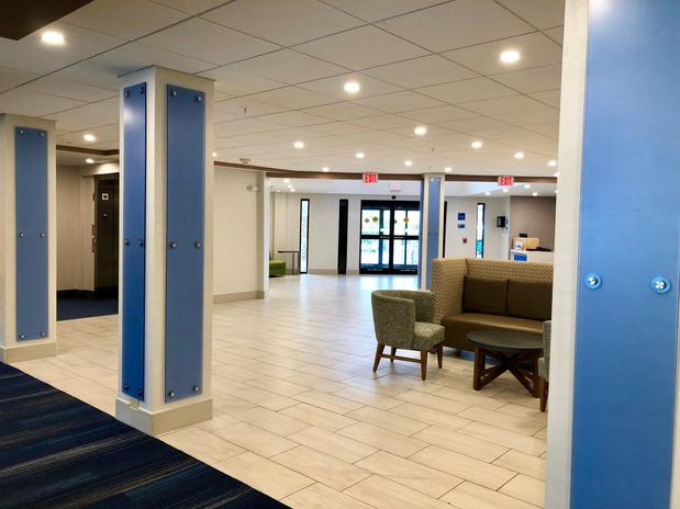 Images Holiday Inn Express & Suites Great Barrington - Lenox Area, an IHG Hotel