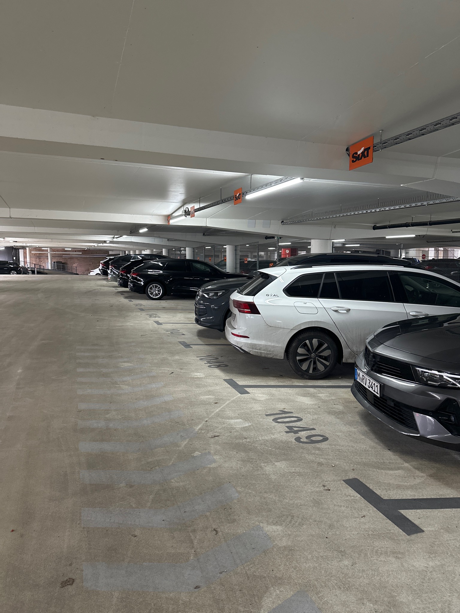 SIXT Autovermietung Mainz City-Port, Binger Str.19/Parkh. HBF in Mainz