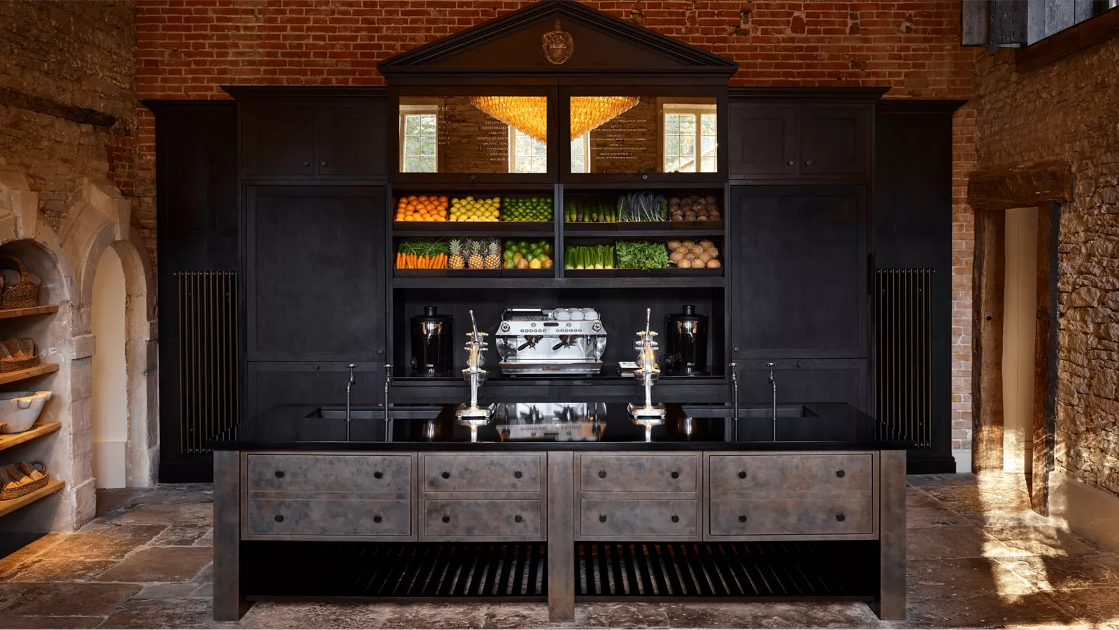 Images RH England | The Gallery at the Historic Aynho Park