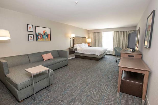 Images Hampton Inn & Suites Cincinnati / Kenwood