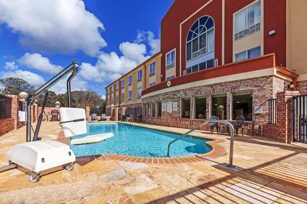 Images Holiday Inn Express & Suites Lafayette-South by IHG