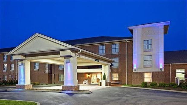 Images Holiday Inn Express Fairfield, an IHG Hotel