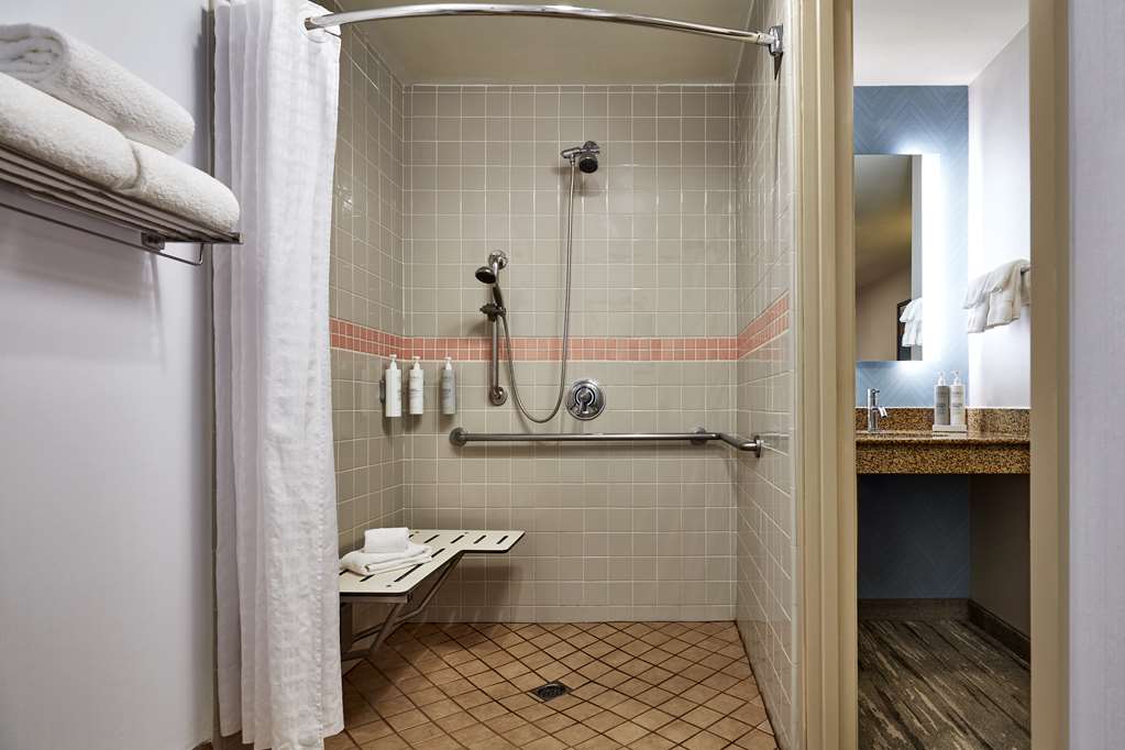 Hilton Garden Inn Valencia Six Flags