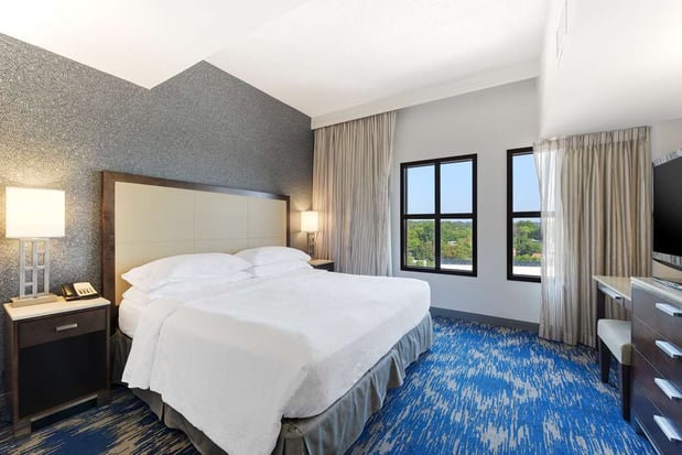 Images Embassy Suites by Hilton Alexandria Old Town