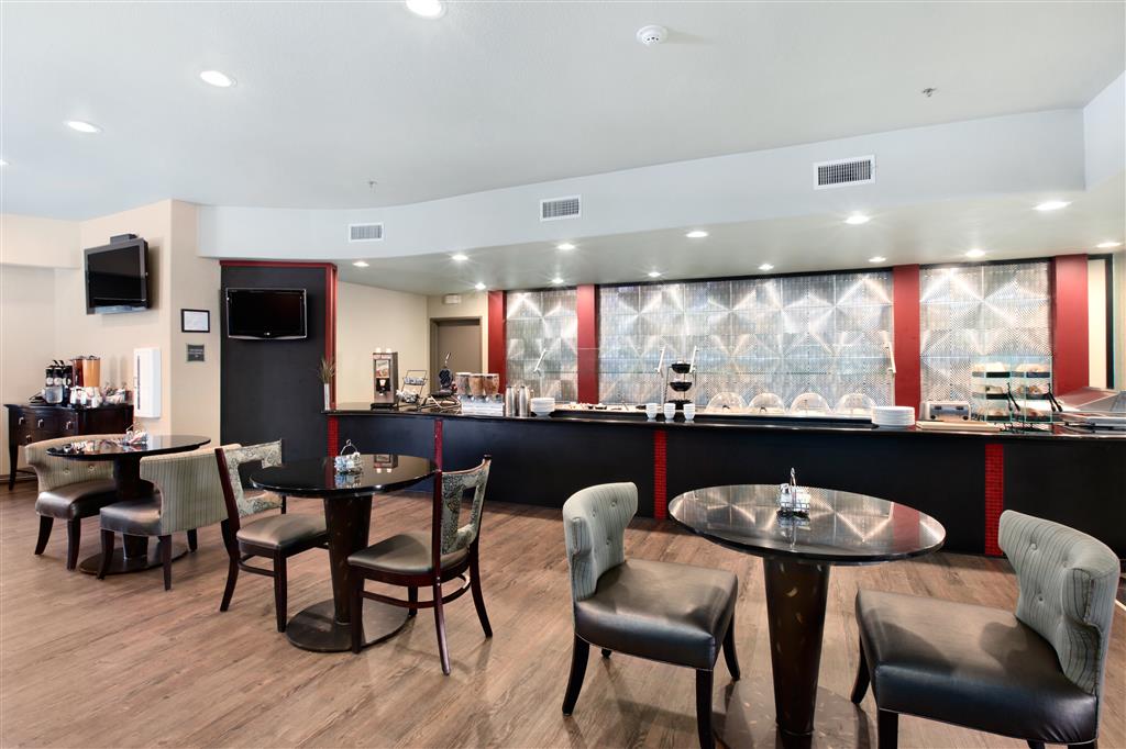 Breakfast Area Best Western Premier Crown Chase Inn & Suites Denton (940)387-1000