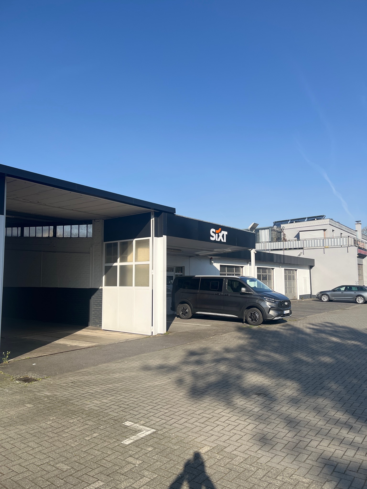 SIXT Autovermietung Krefeld, Sproedentalstr. 4 in Krefeld