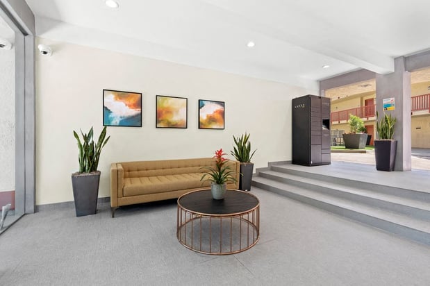 Images Parkway Terrace Apartments