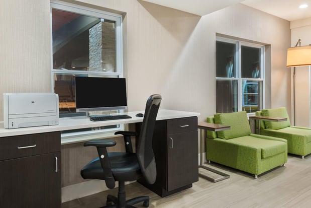 Images Holiday Inn Express & Suites Columbus Airport East by IHG