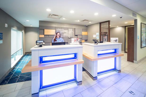 Images Holiday Inn Express & Suites Brevard – City Center by IHG