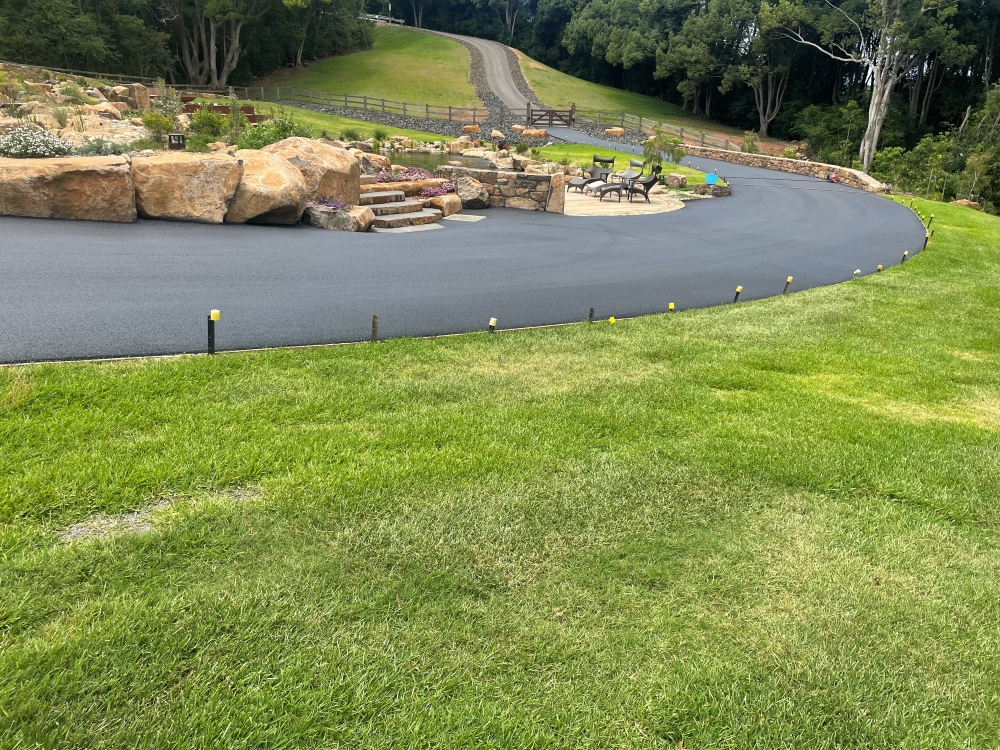 Images East Coast Asphalt & Concrete Edging