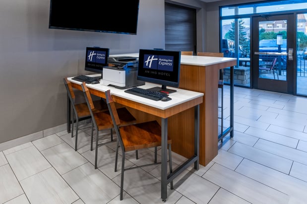 Images Holiday Inn Express & Suites Colorado Springs Afa Northgate by IHG