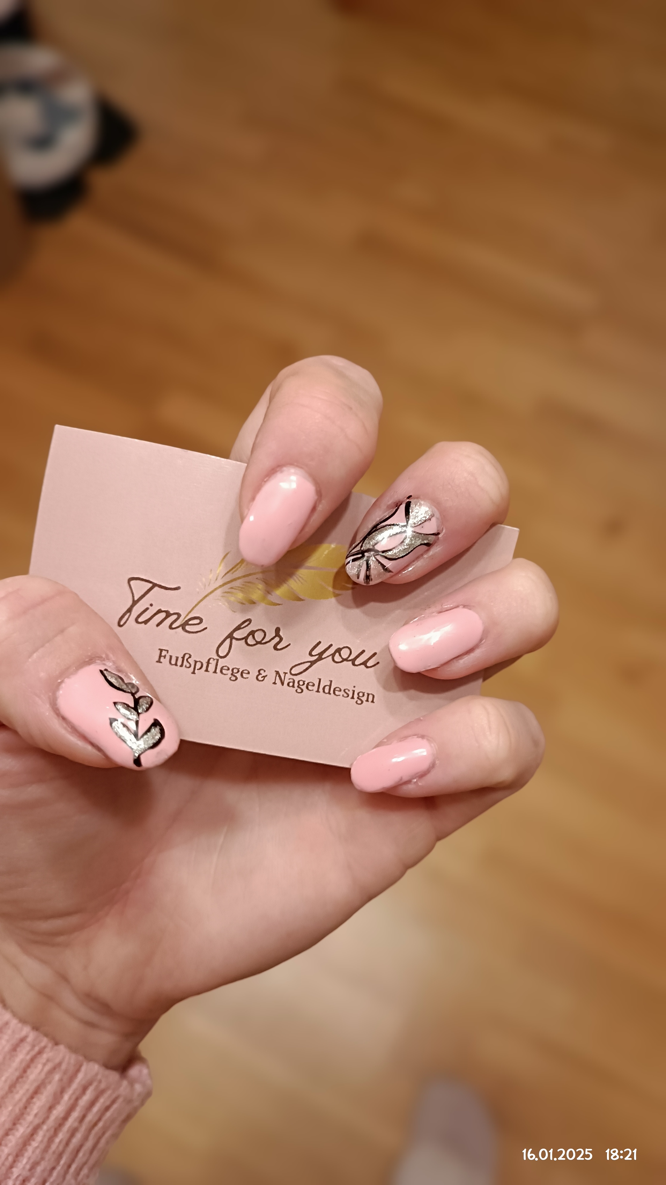 Bild 5 von Time for you by Steffi - Mobile Fußpflege und Nageldesign