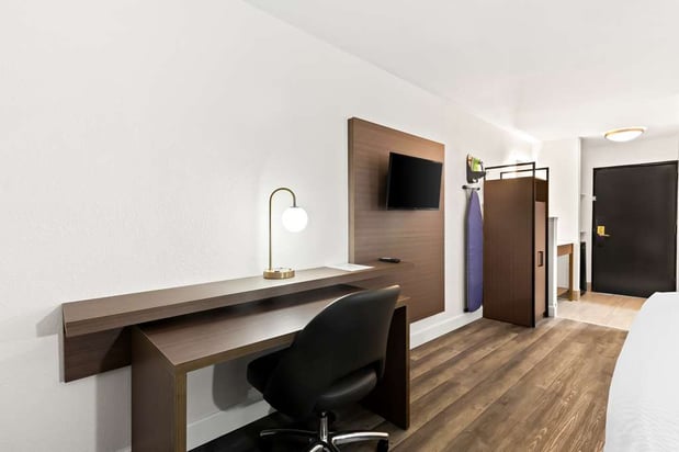 Images SureStay by Best Western Groves