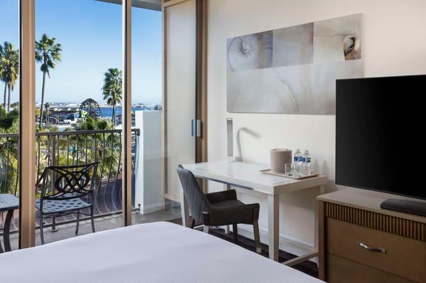 Images DoubleTree by Hilton San Diego Bayside
