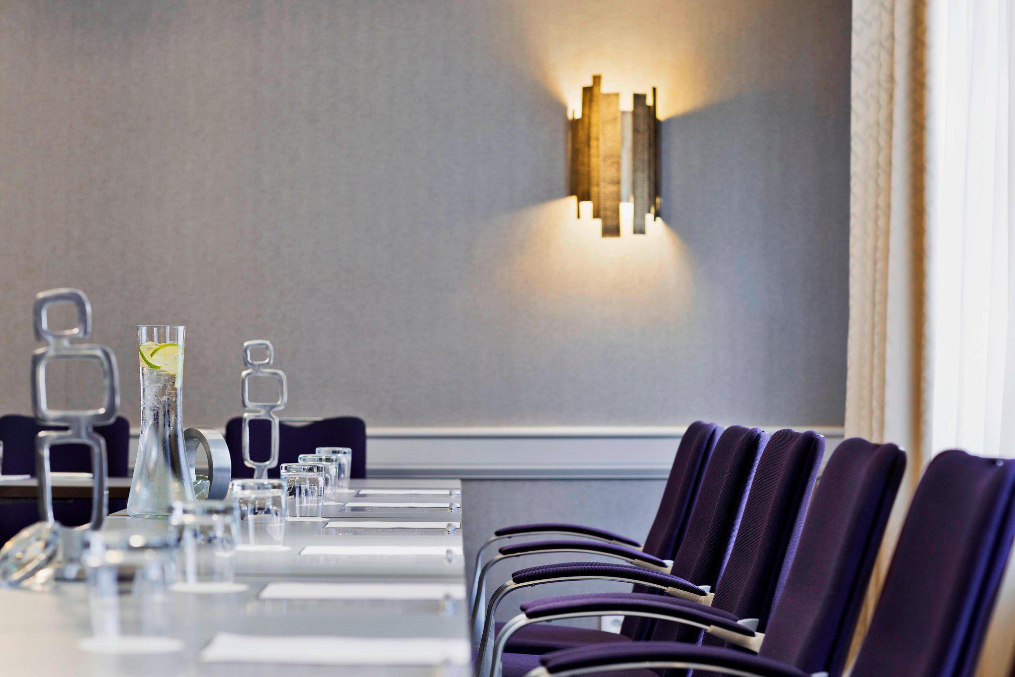 Renaissance Wien Hotel, Linke Wienzeile/Ullmannstrasse 71 in Vienna